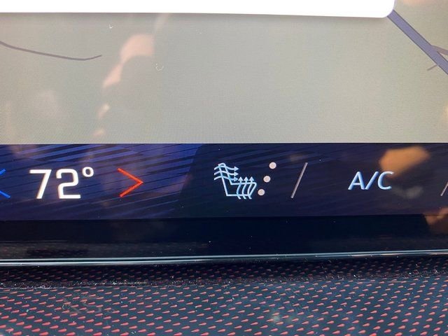 New 2026 Chevrolet Traverse Z71 w/ Driver Confidence Package image 12