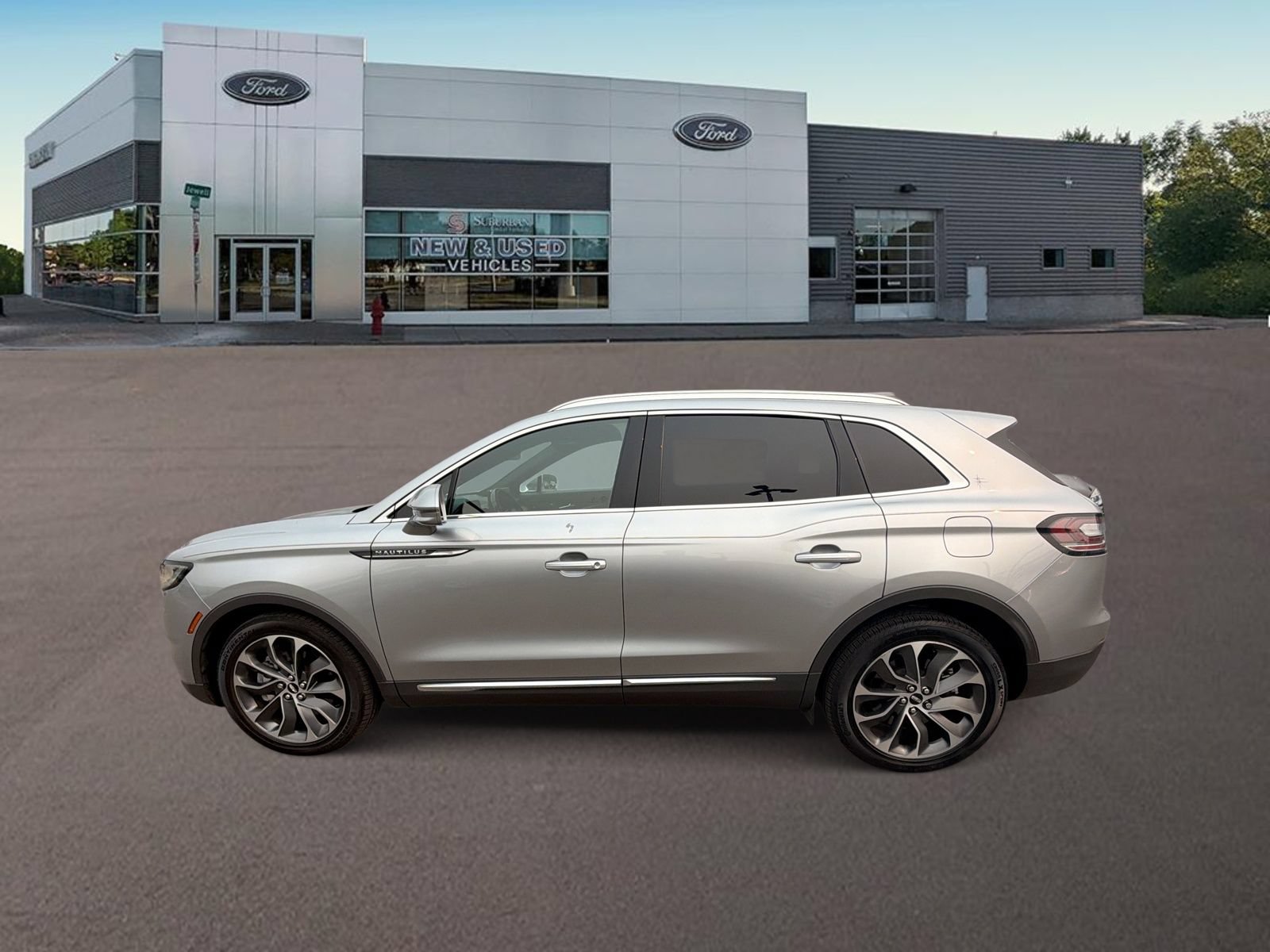 Used 2022 Lincoln Nautilus Reserve w/ Luxury Package AWD/4WD image 6