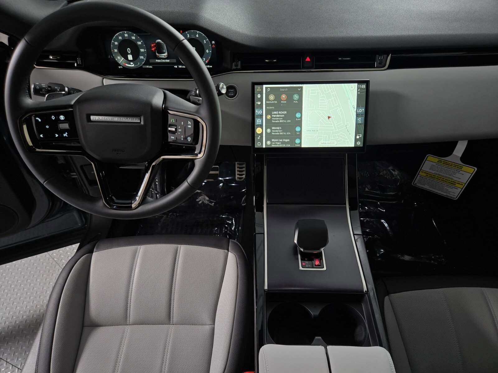 New 2026 Land Rover Range Rover Evoque Dynamic SE image 4