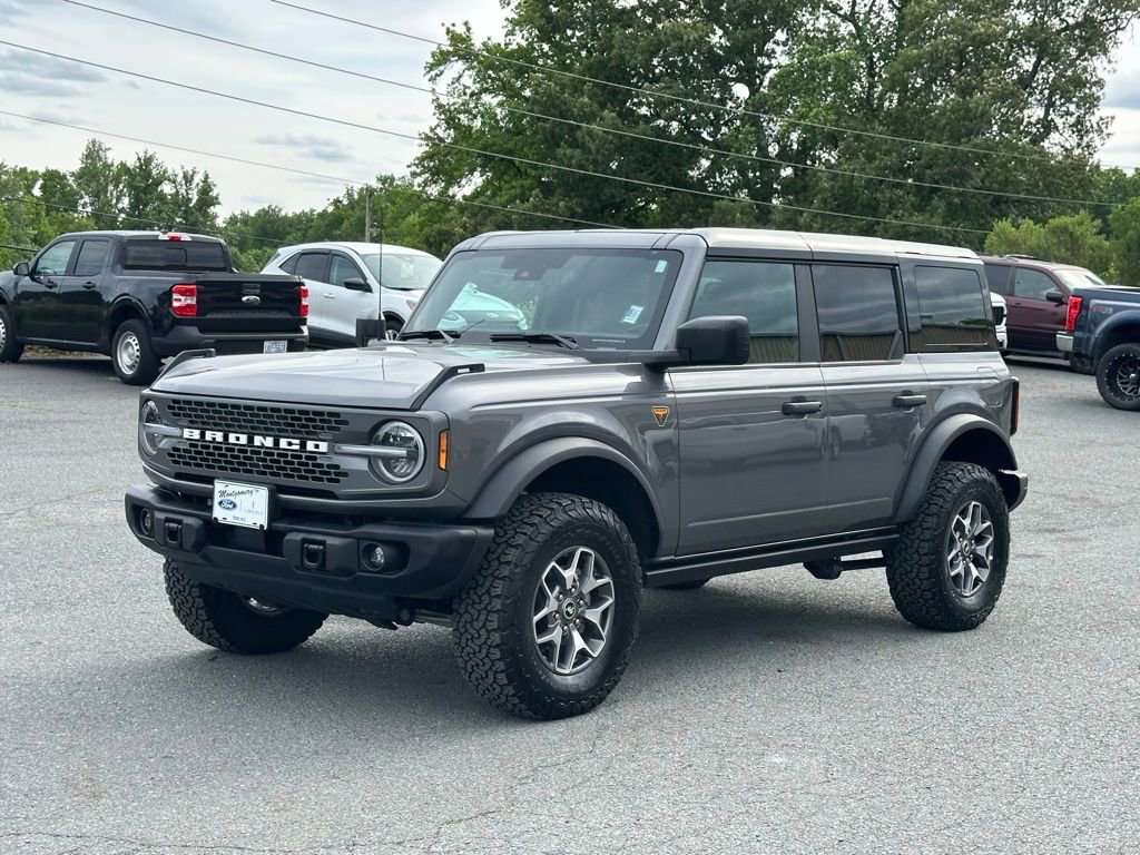 Used 2025 Ford Bronco Badlands AWD/4WD image 4