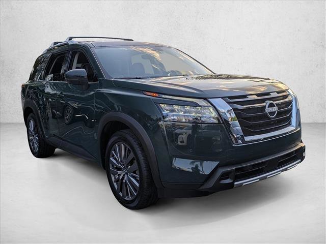 Certified 2023 Nissan Pathfinder SL w/ SL Premium Package FWD image 3