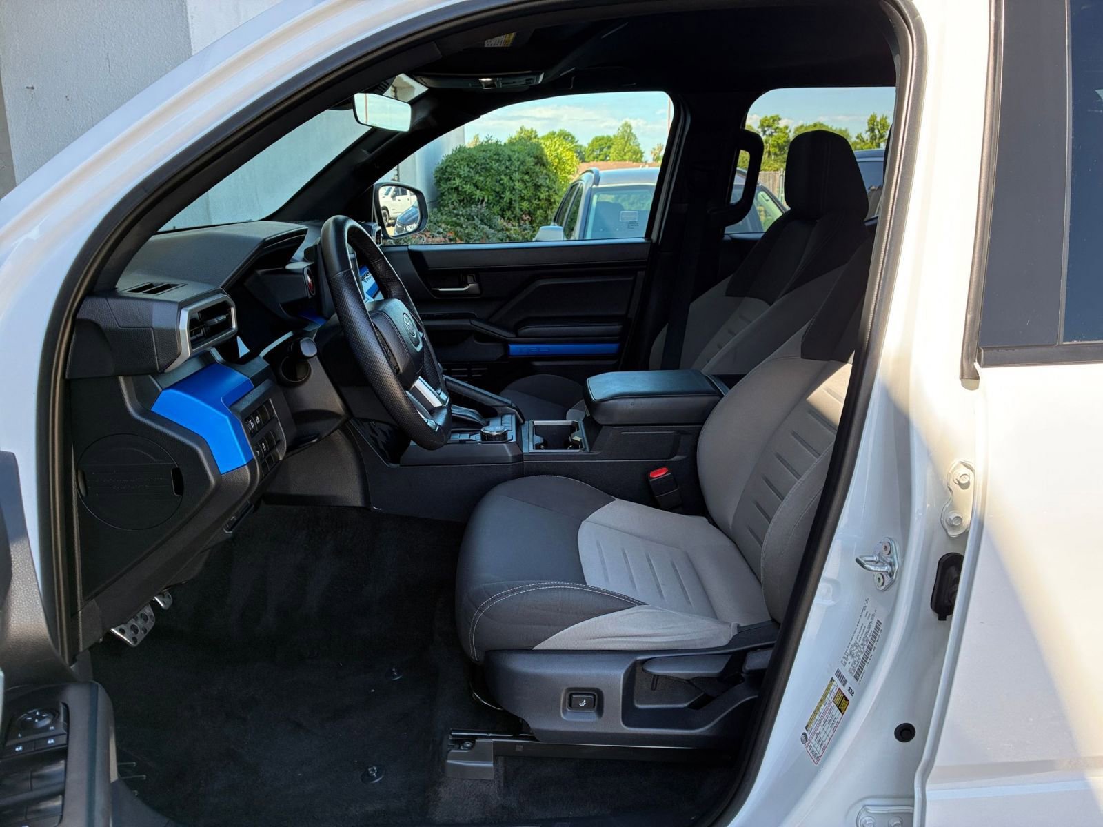 Used 2024 Toyota Tacoma TRD Sport image 27