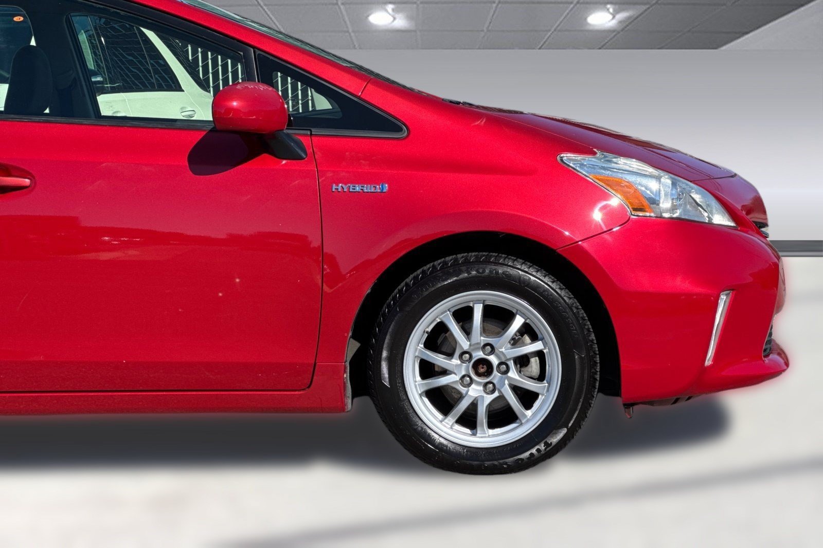 Used 2012 Toyota Prius V Three FWD image 34