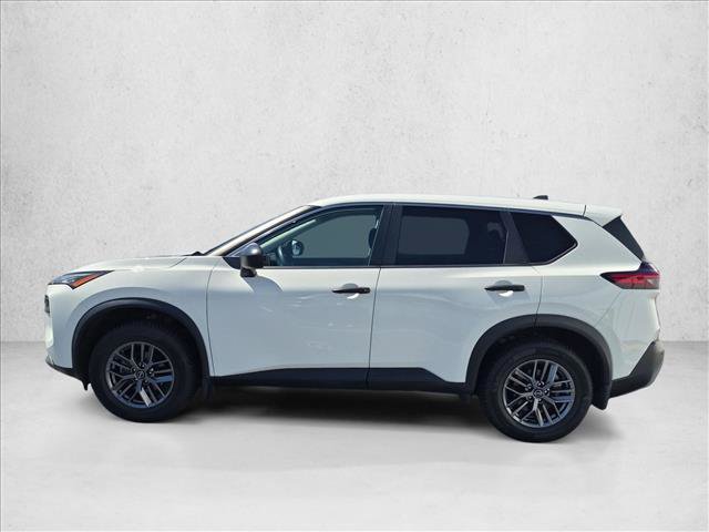 Used 2022 Nissan Rogue S AWD/4WD image 9