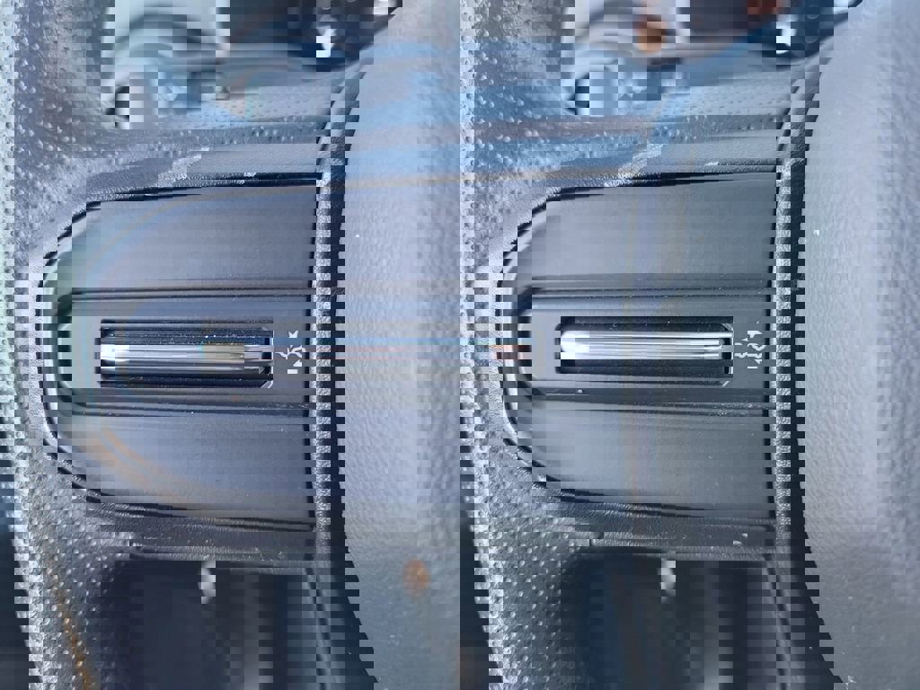 Used 2024 Chevrolet Colorado Trail Boss image 19