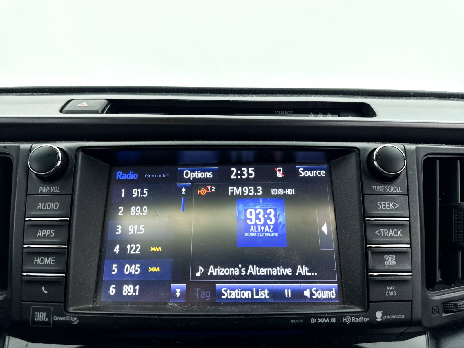Used 2018 Toyota RAV4 SE AWD/4WD image 5