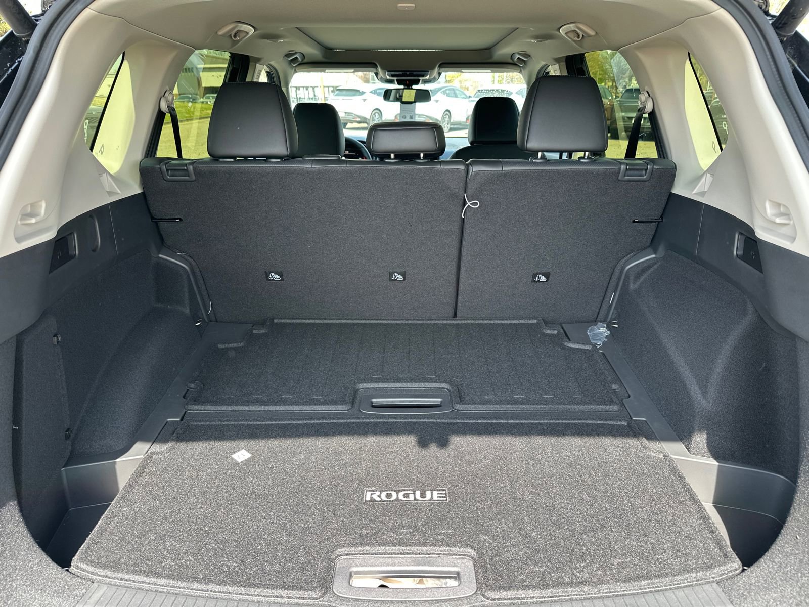 New 2026 Nissan Rogue Platinum w/ Tech Package image 16