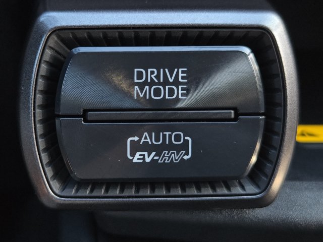 Used 2026 Toyota RAV4 AWD Plug-in Hybrid image 30