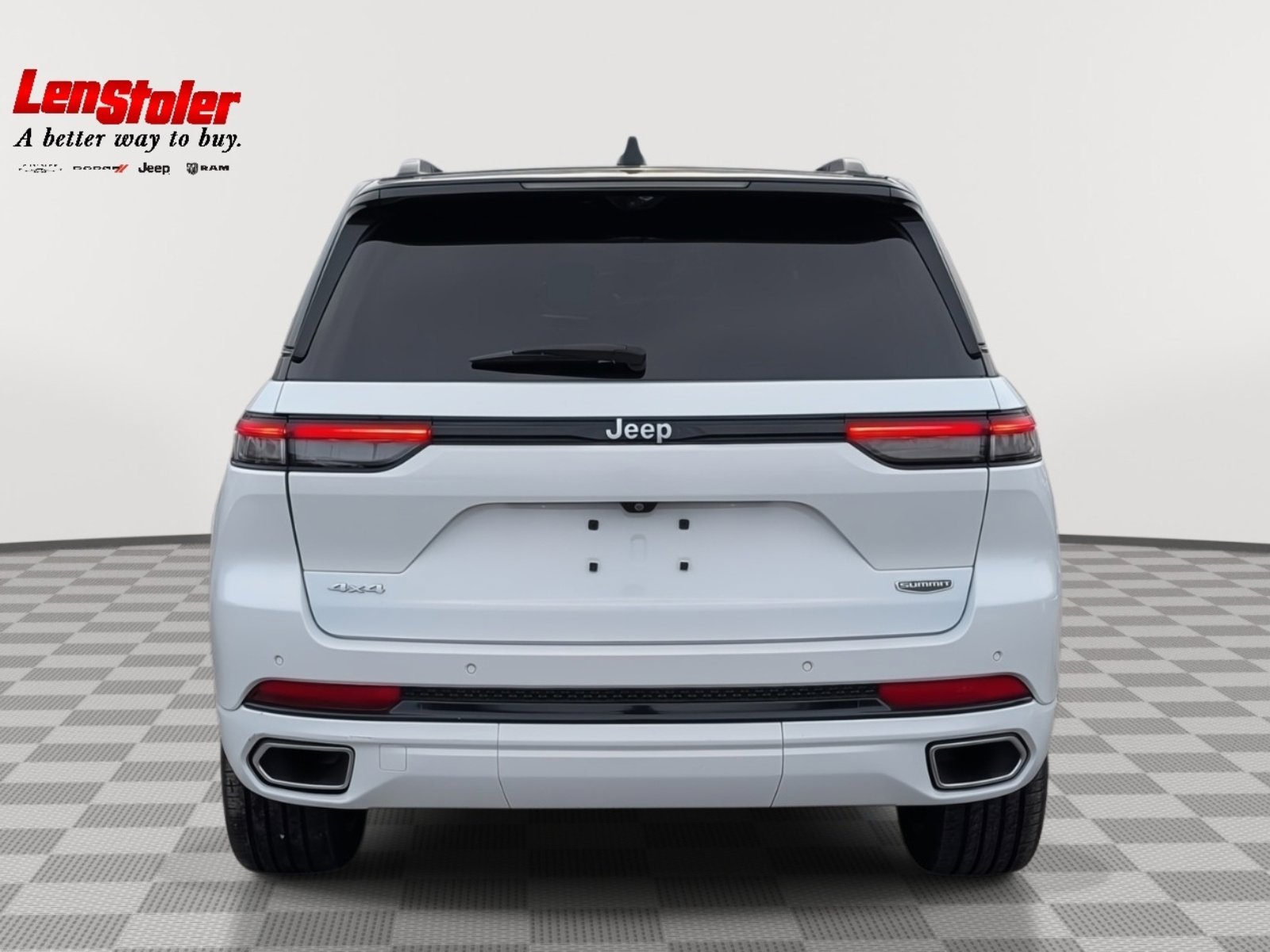 Used 2023 Jeep Grand Cherokee Summit image 4
