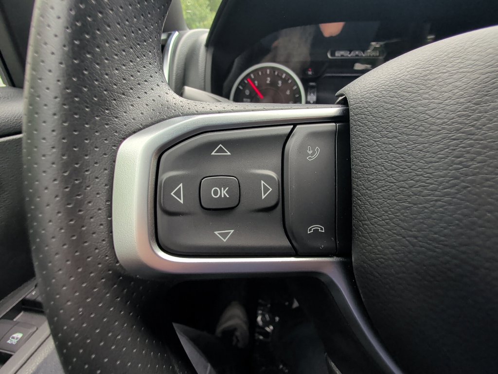 New 2026 RAM 1500 Express AWD/4WD image 18