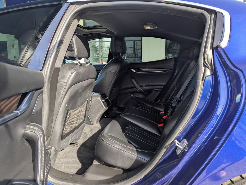 Used 2019 Maserati Ghibli S Q4 AWD/4WD image 38