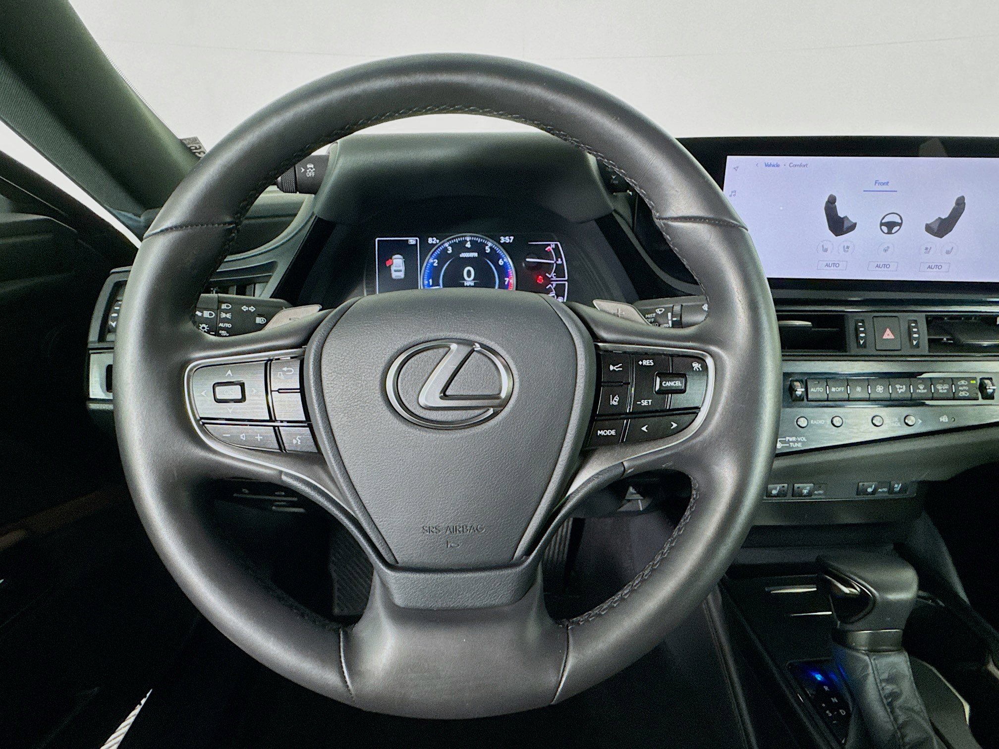 Used 2024 Lexus ES 350 w/ Premium Package image 11