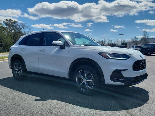 Certified 2024 Honda HR-V EX-L image 3