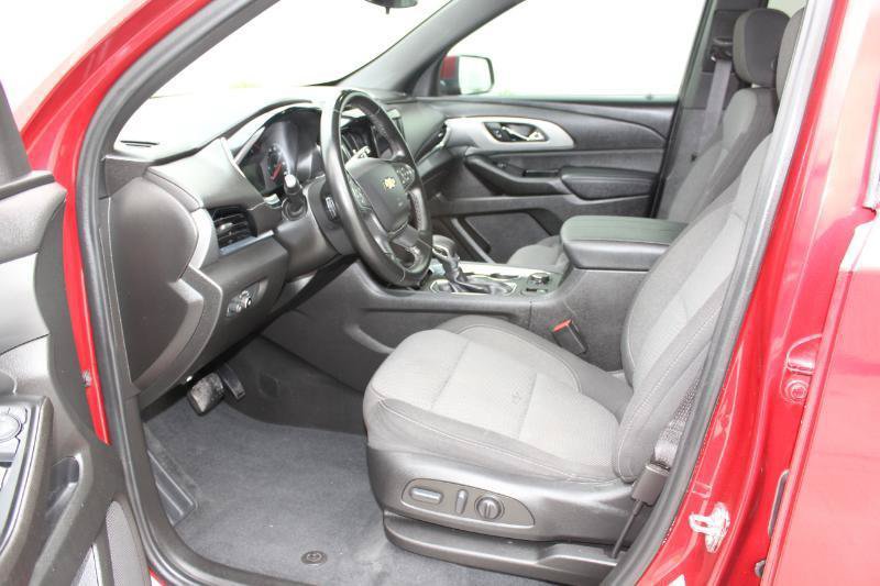 Used 2023 Chevrolet Traverse LT FWD image 9