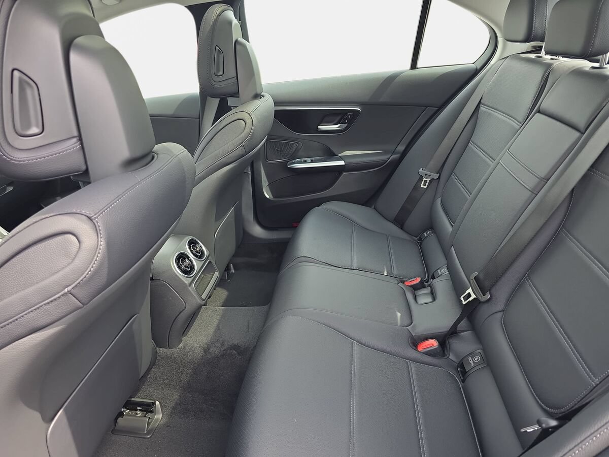 New 2026 Mercedes-Benz C 300 4MATIC Sedan image 14