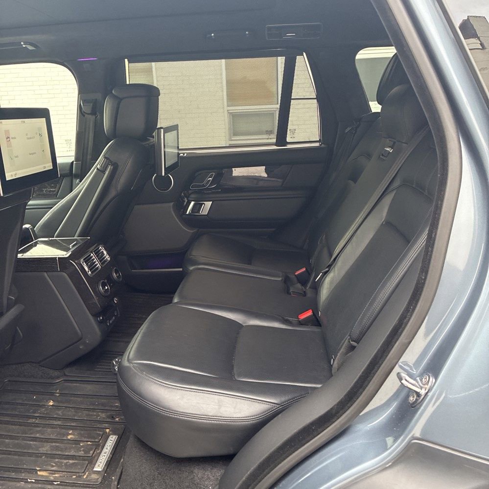 Used 2020 Land Rover Range Rover Long Wheelbase Autobiography image 10