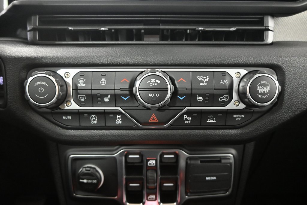 New 2025 Jeep Gladiator Willys image 29