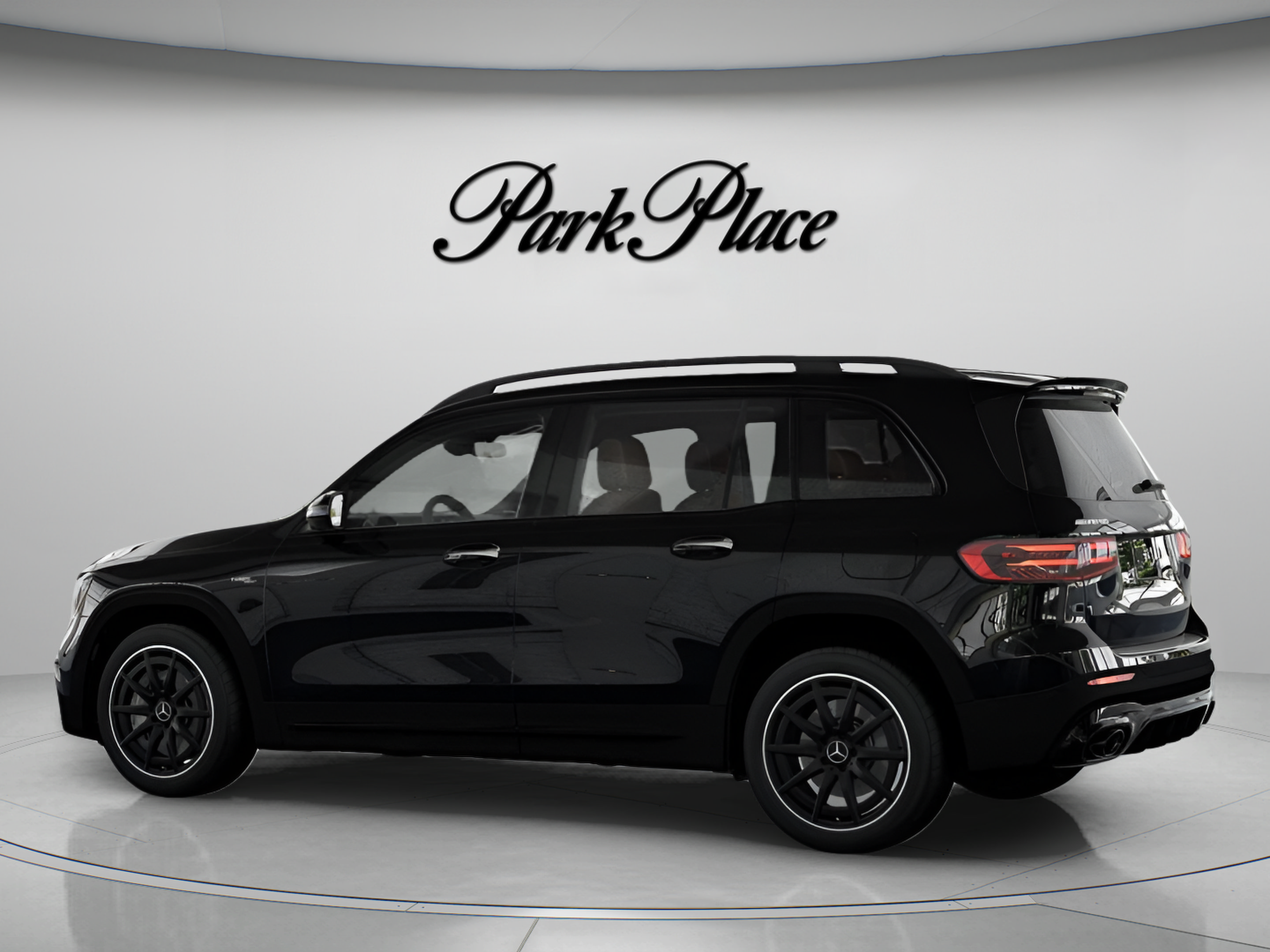 Used 2026 Mercedes-Benz GLB 35 AMG 4MATIC image 11