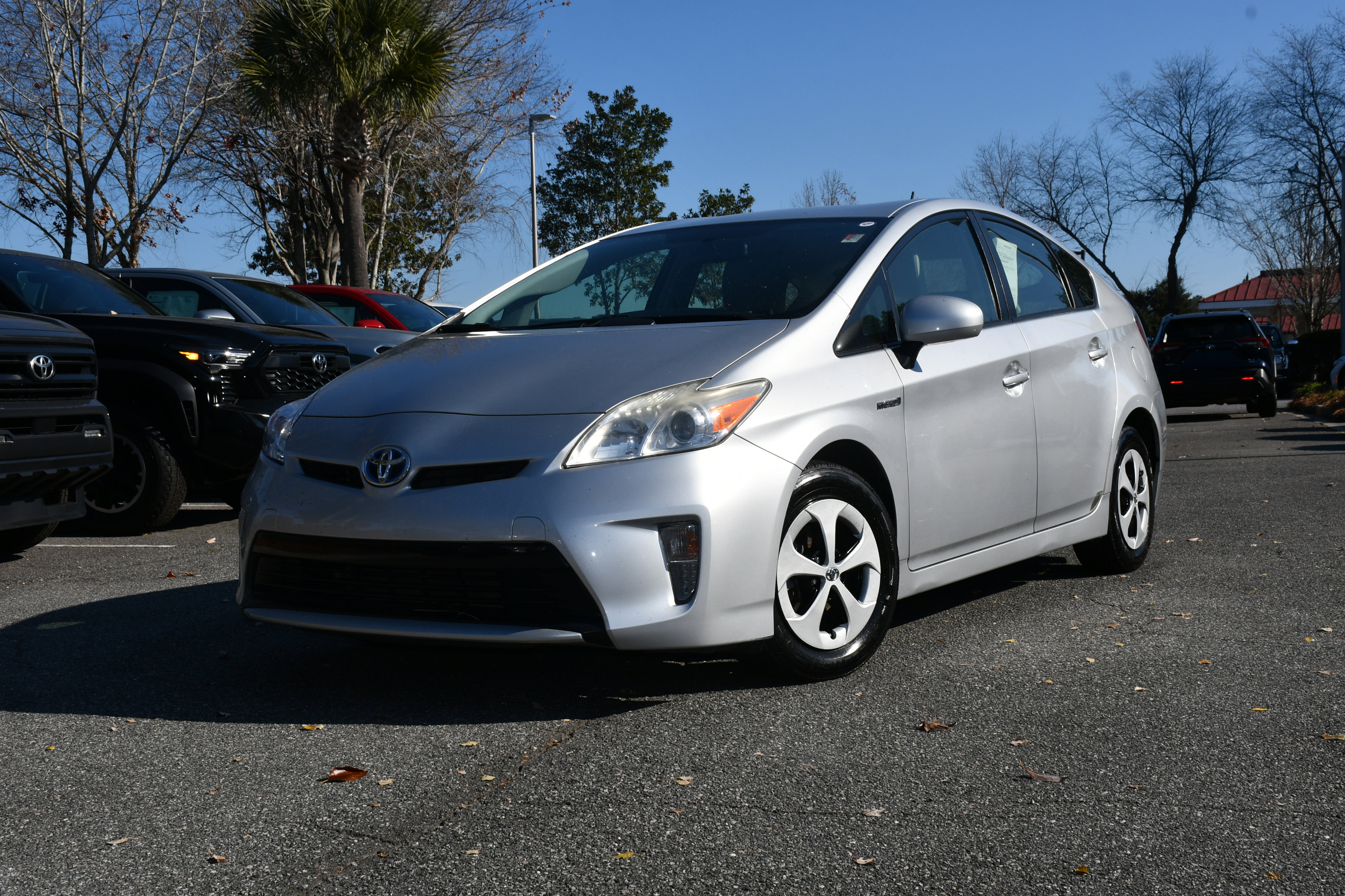 Used 2013 Toyota Prius Five image 3