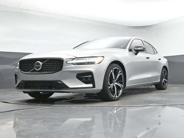 Used 2024 Volvo S60 B5 Plus AWD/4WD image 35