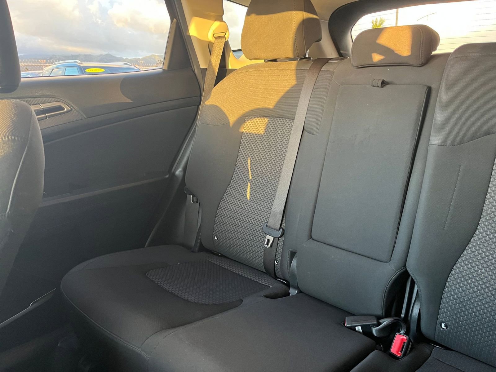 Used 2023 Kia Sportage LX image 36