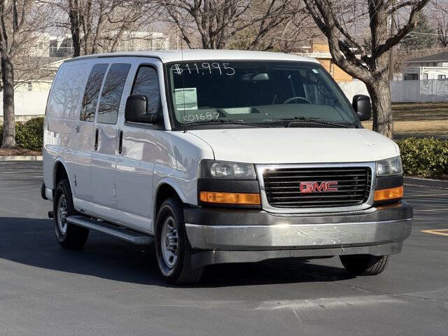 Used 2018 GMC Savana 2500 w/ Driver Convenience Package image 2