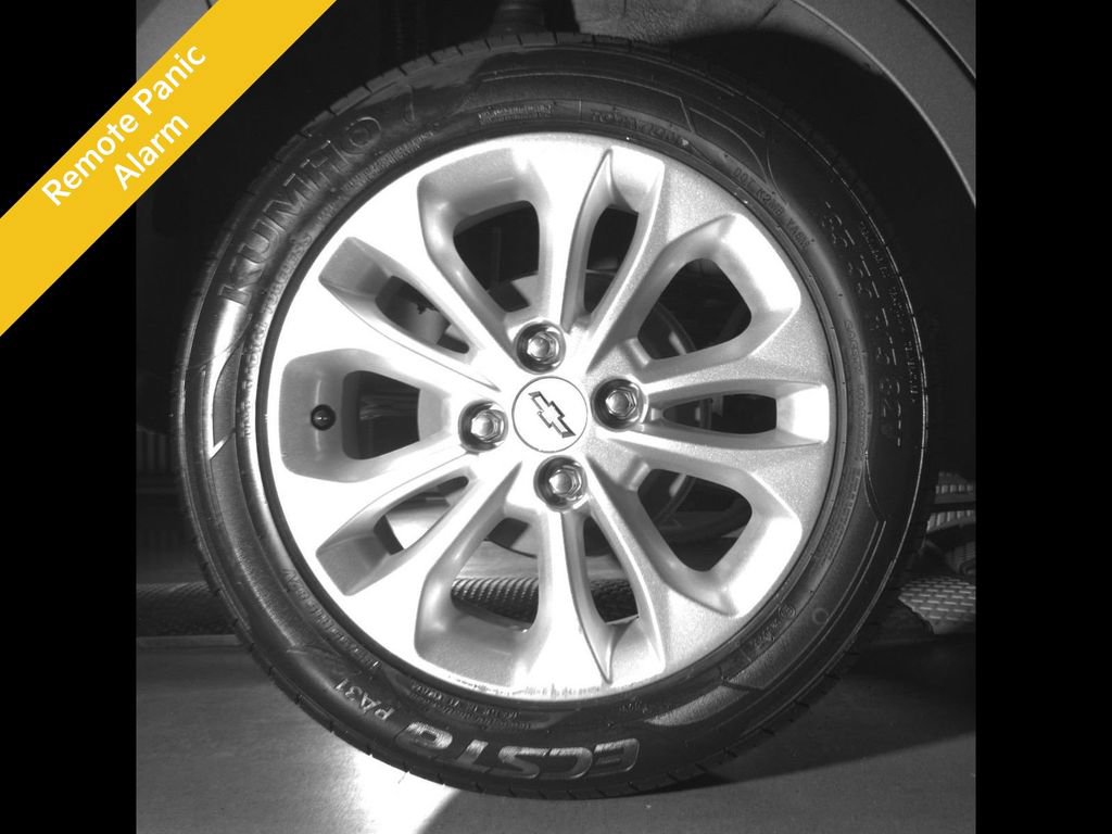 Used 2021 Chevrolet Spark LT FWD image 12