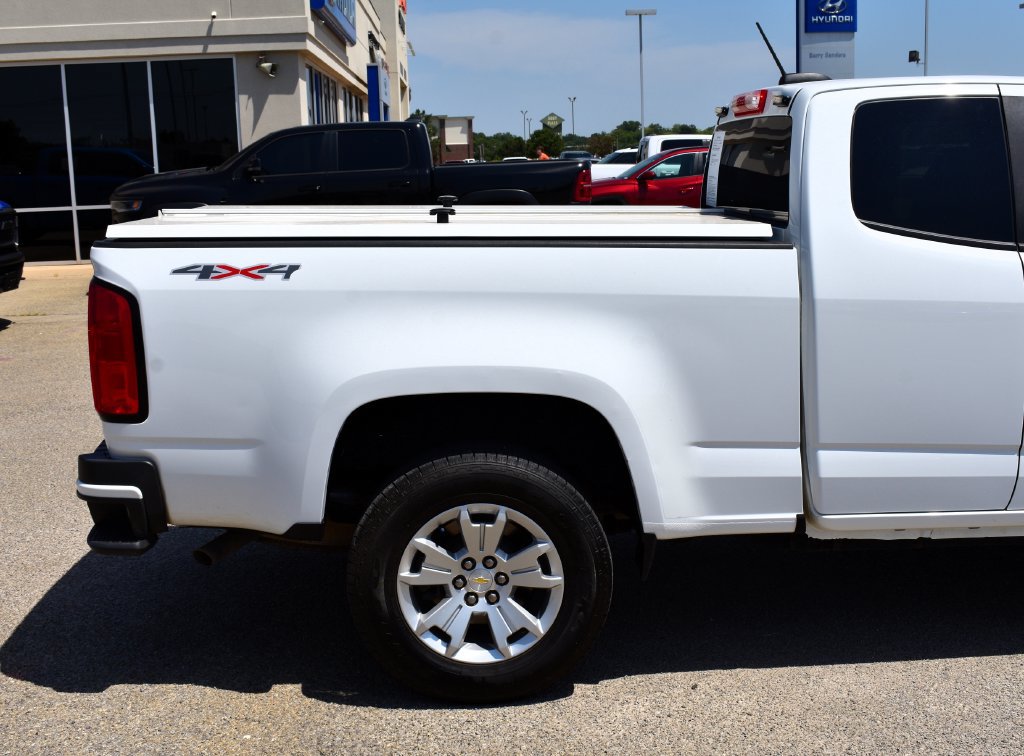 Used 2022 Chevrolet Colorado LT w/ Fleet Safety Package AWD/4WD image 9