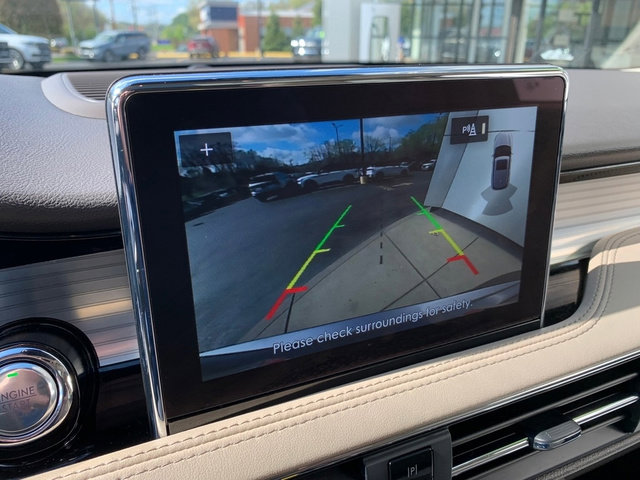 Certified 2022 Lincoln Corsair AWD w/ Premium Package image 30