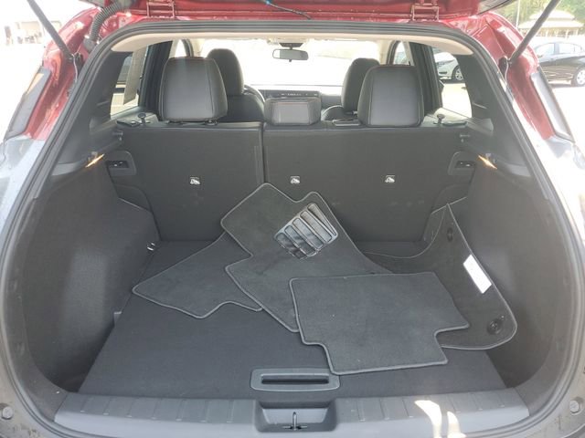 Certified 2025 Nissan Kicks SR FWD image 7
