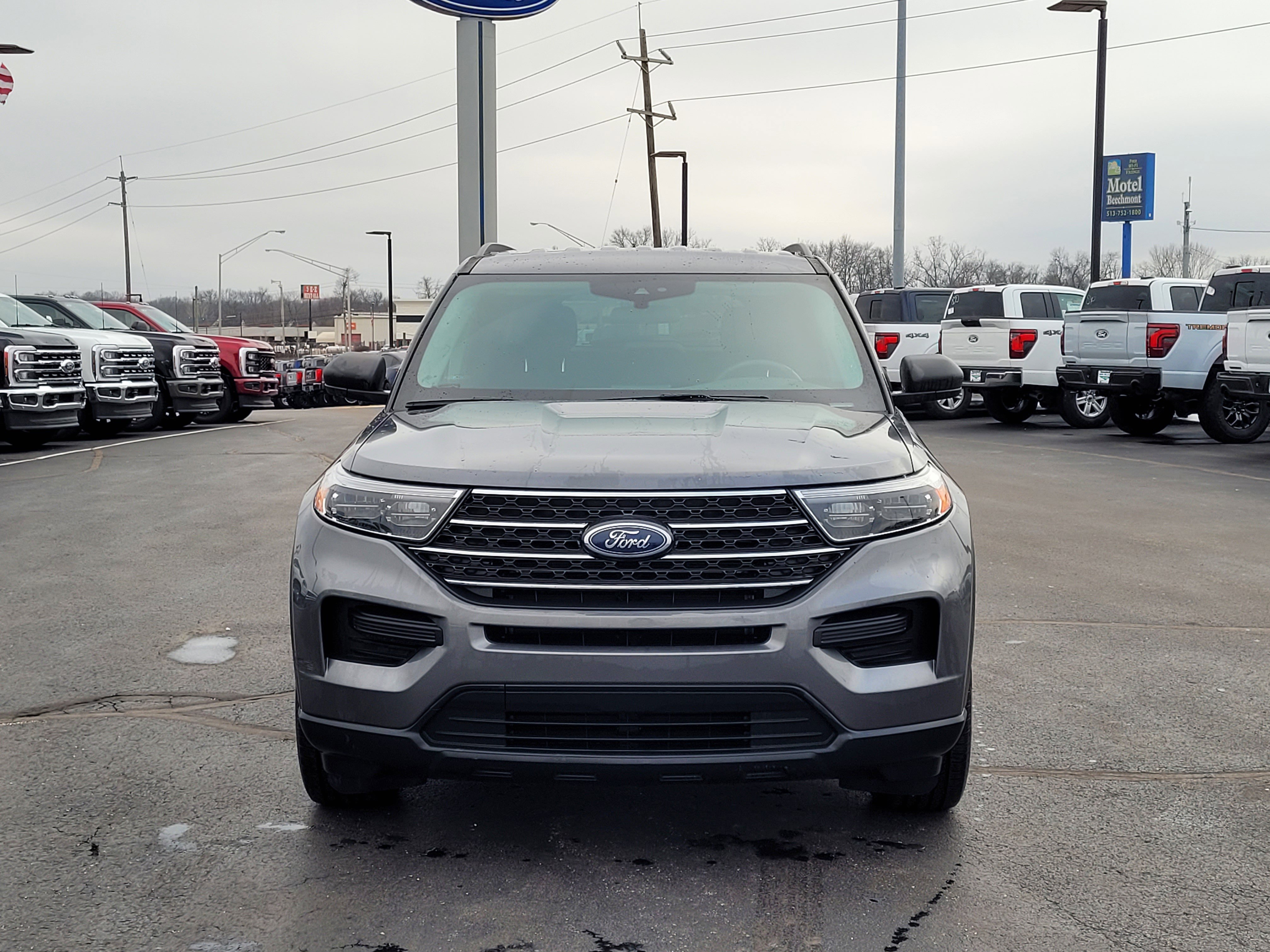 Used 2022 Ford Explorer XLT image 9
