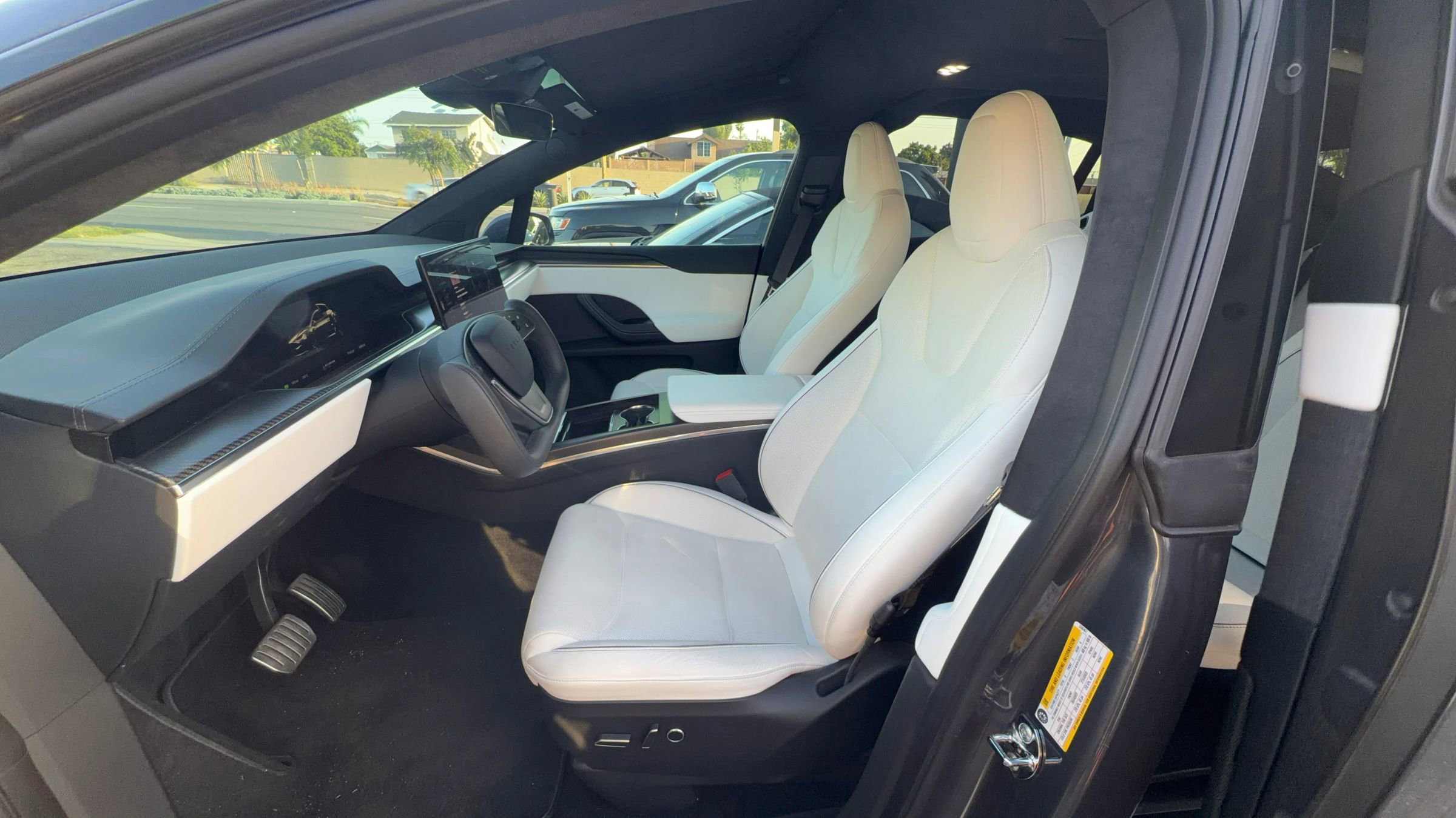 Used 2022 Tesla Model X Plaid AWD/4WD image 5