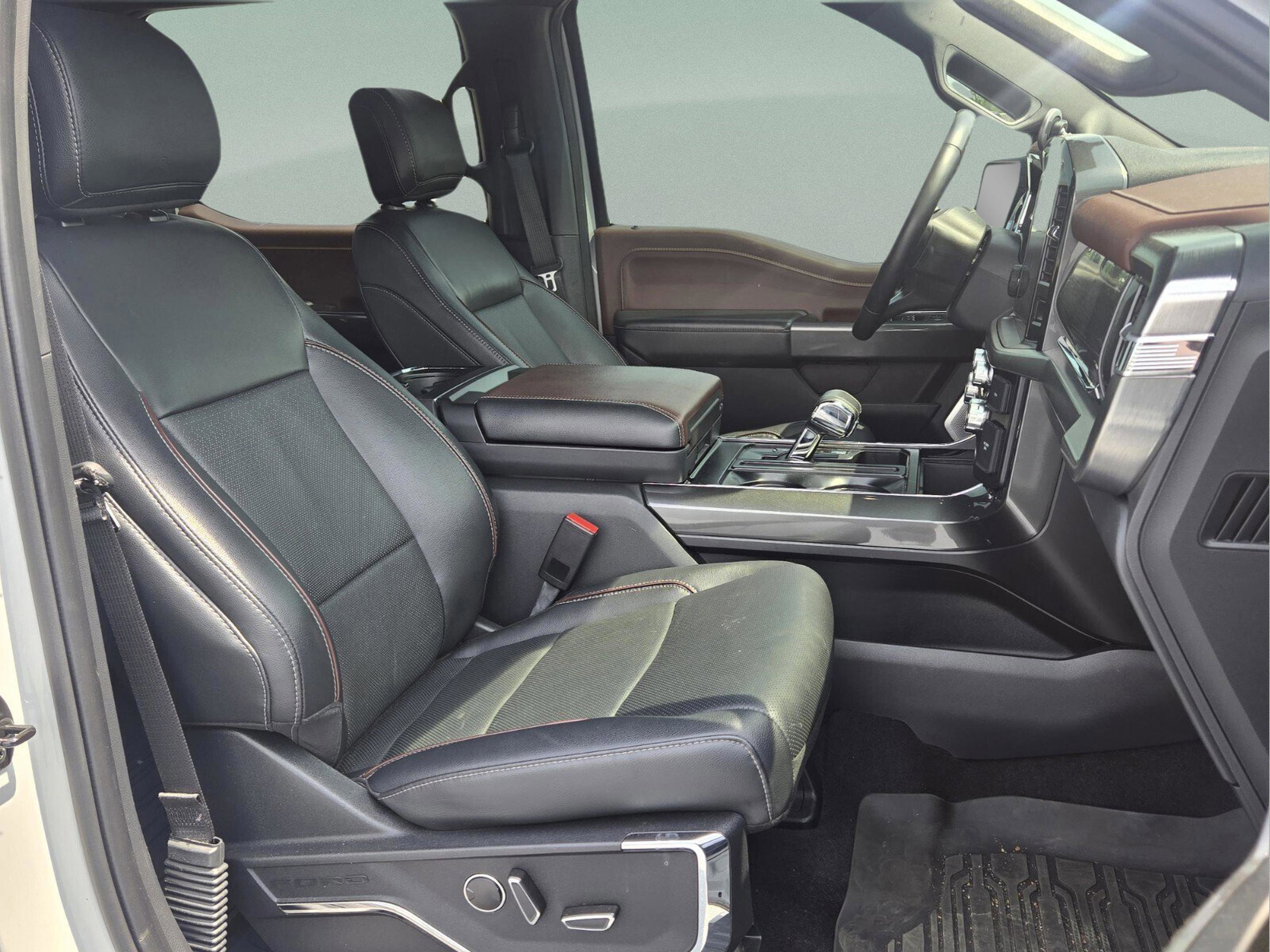 Used 2023 Ford F150 Lariat w/ Equipment Group 502A High image 14