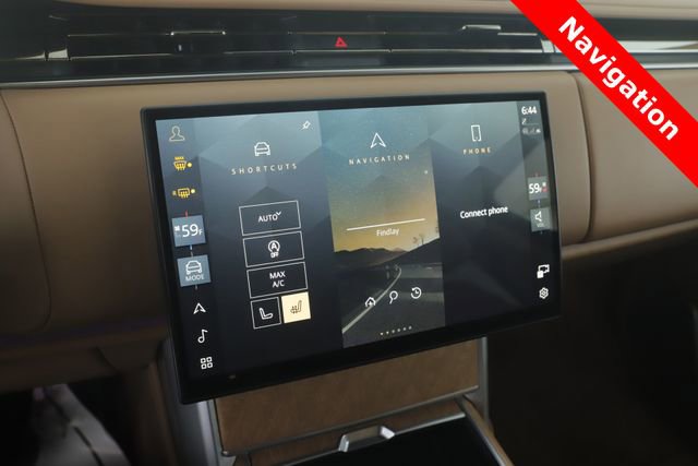 Used 2024 Land Rover Range Rover SV AWD/4WD image 4