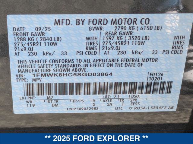 Used 2025 Ford Explorer Platinum w/ Ultimate Package AWD/4WD image 25