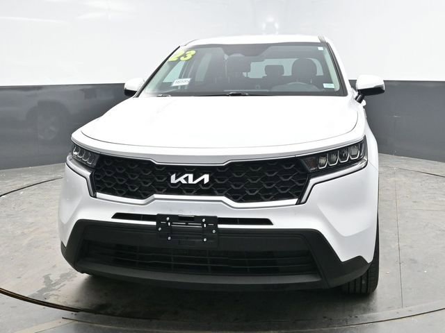 Used 2023 Kia Sorento LX AWD/4WD image 2