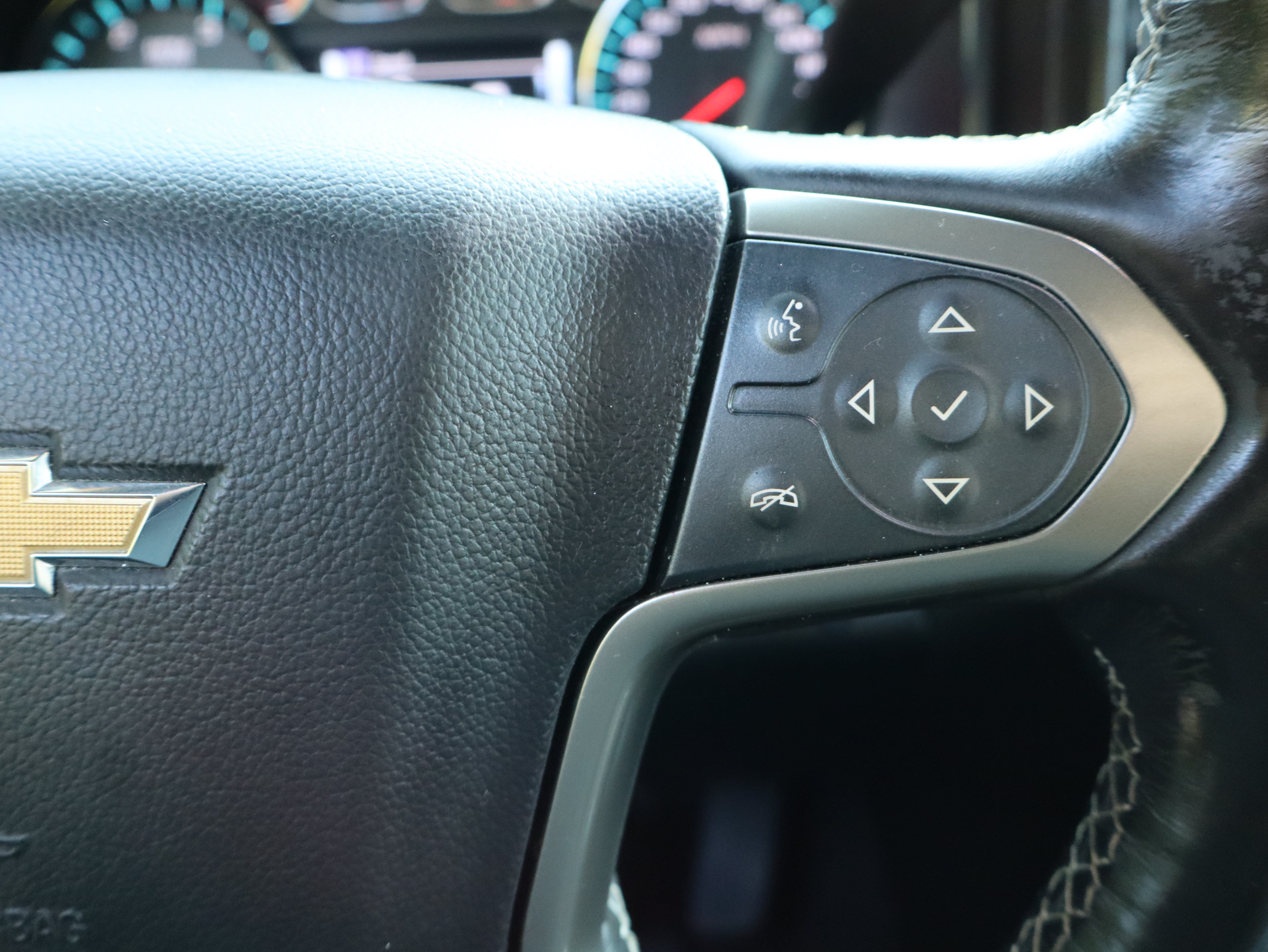Used 2018 Chevrolet Silverado 2500 High Country w/ Duramax Plus Package AWD/4WD image 30