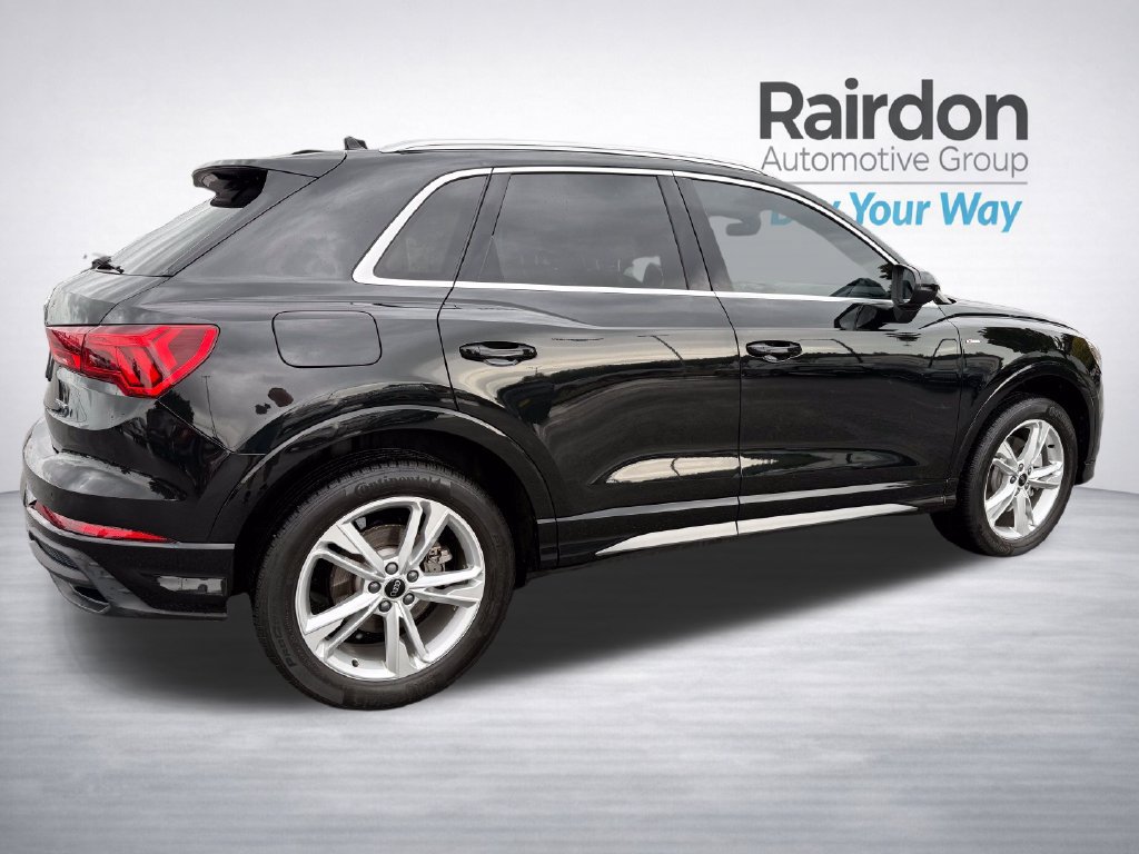 Used 2023 Audi Q3 2.0T Premium w/ Convenience Package AWD/4WD image 7