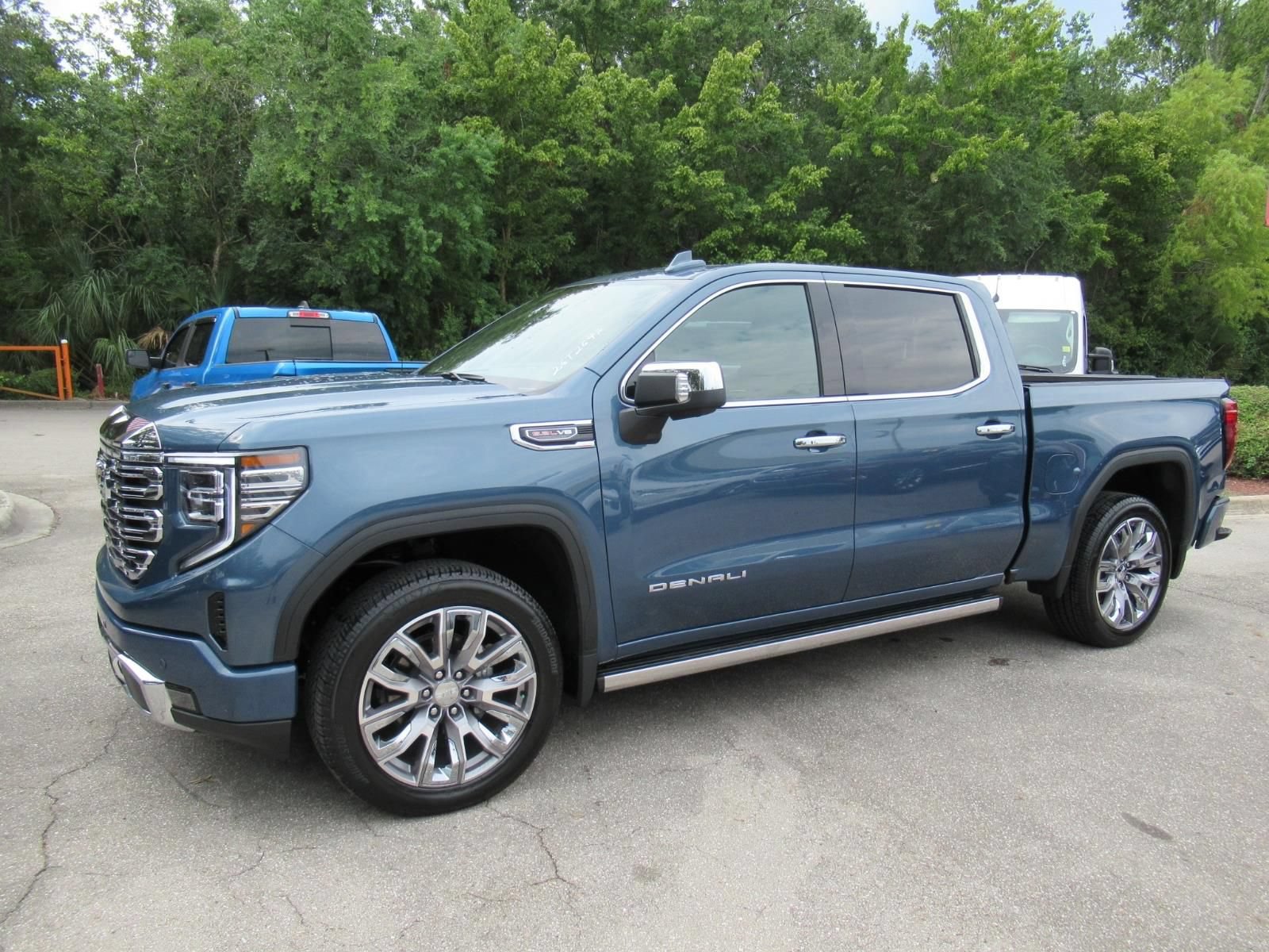 Used 2026 GMC Sierra 1500 Denali AWD/4WD image 5