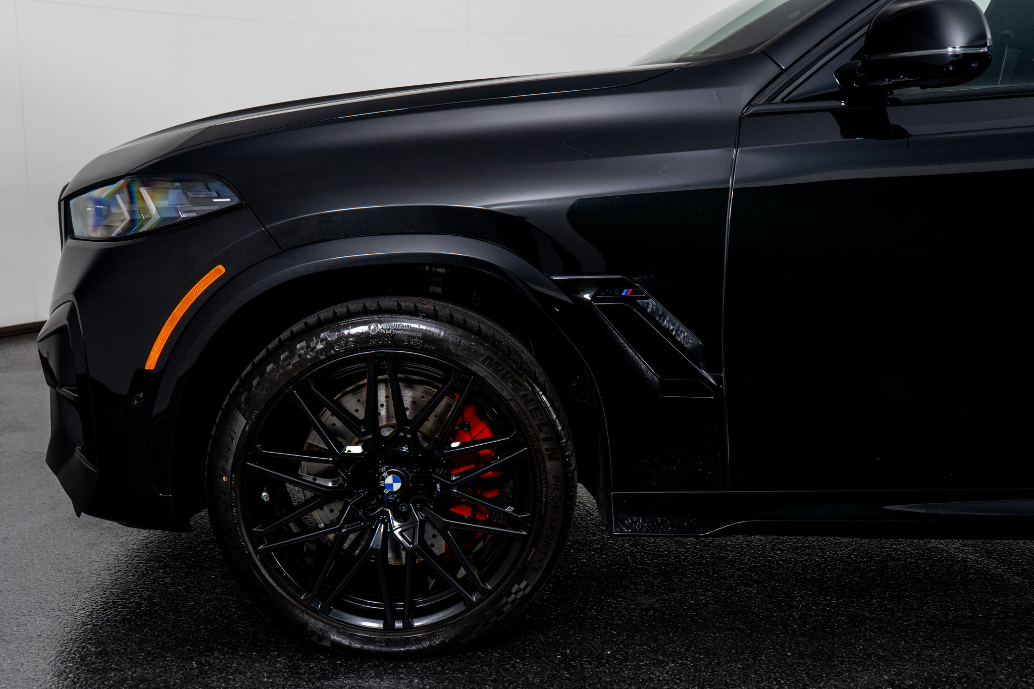 Used 2025 BMW X6 M Competition image 18