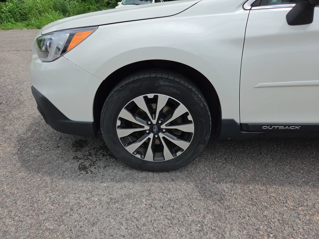 Used 2015 Subaru Outback 2.5i Limited AWD/4WD image 22