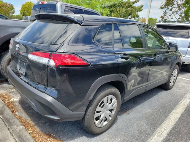 Used 2025 Toyota Corolla Cross L FWD image 3