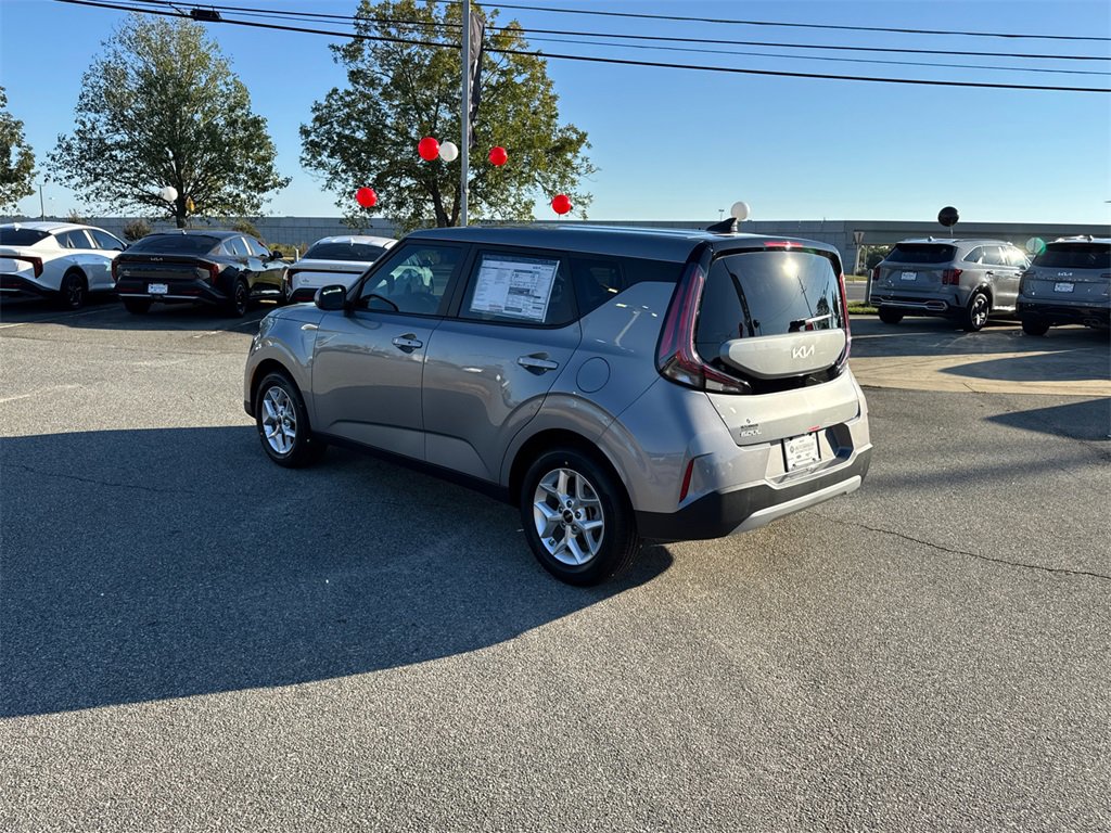 New 2025 Kia Soul S image 5