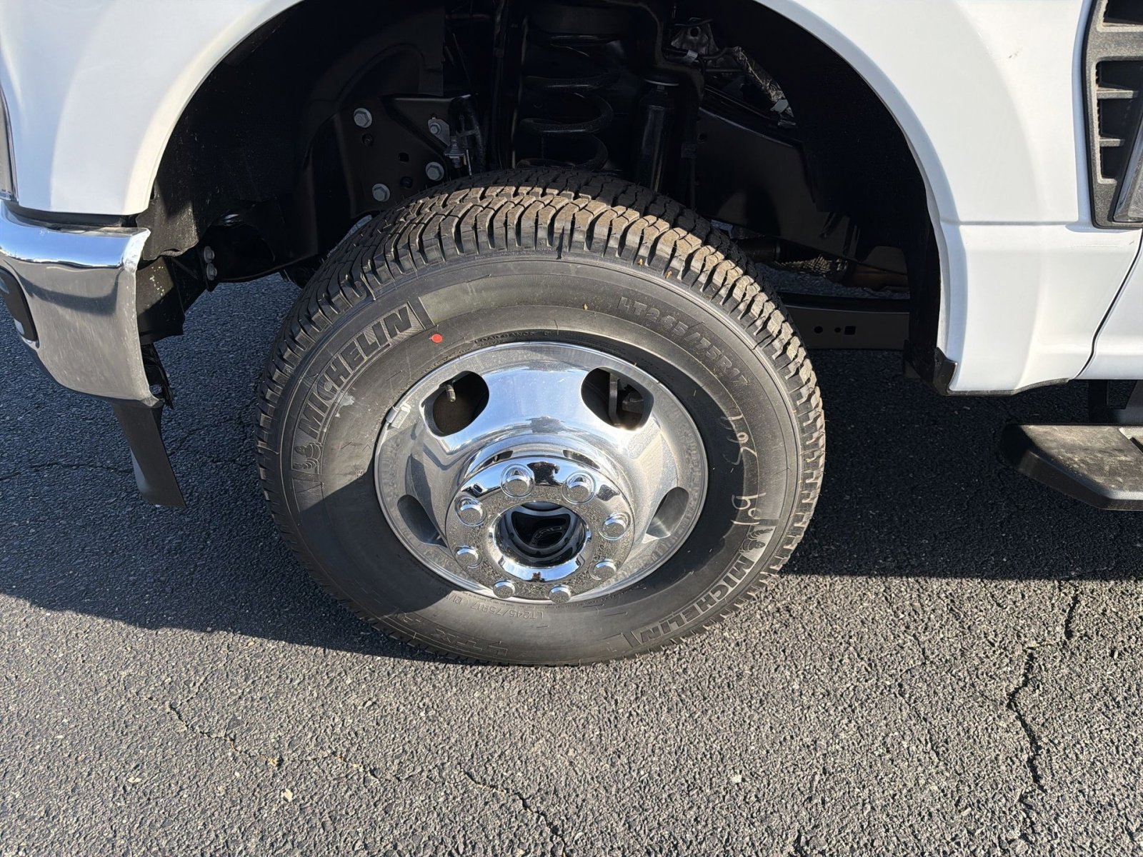 New 2026 Ford F350 XLT w/ 360-Degree Camera Package image 15