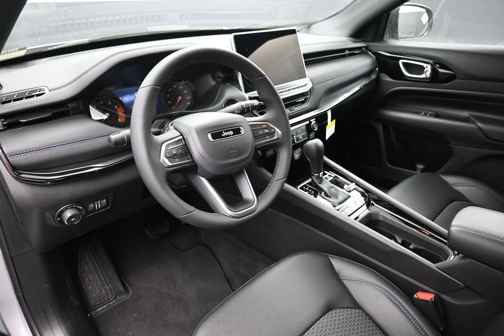 New 2026 Jeep Compass Latitude AWD/4WD image 10