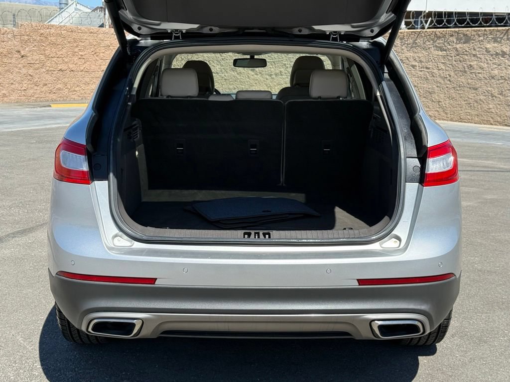 Used 2018 Lincoln MKX Select w/ Select Plus Package FWD image 16