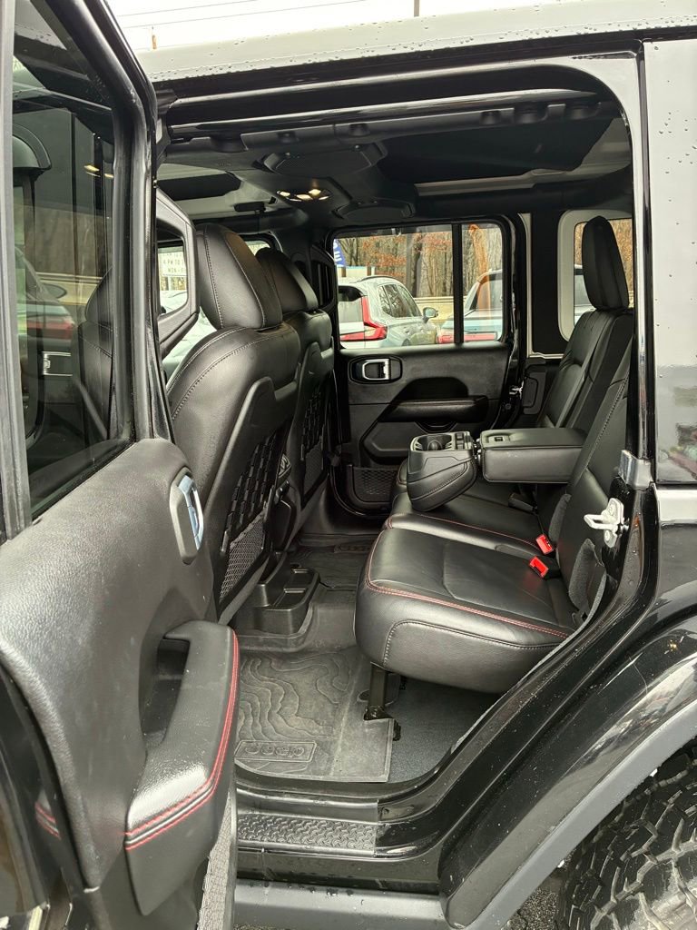 Used 2022 Jeep Wrangler Unlimited Rubicon w/ LED Lighting Group image 28