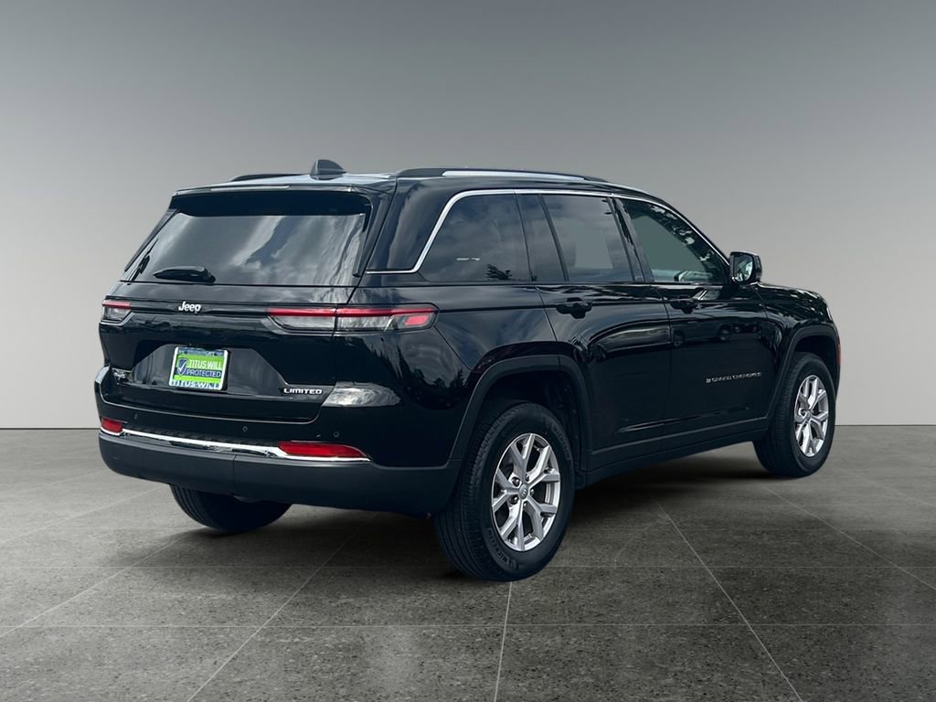 Used 2022 Jeep Grand Cherokee Limited image 7