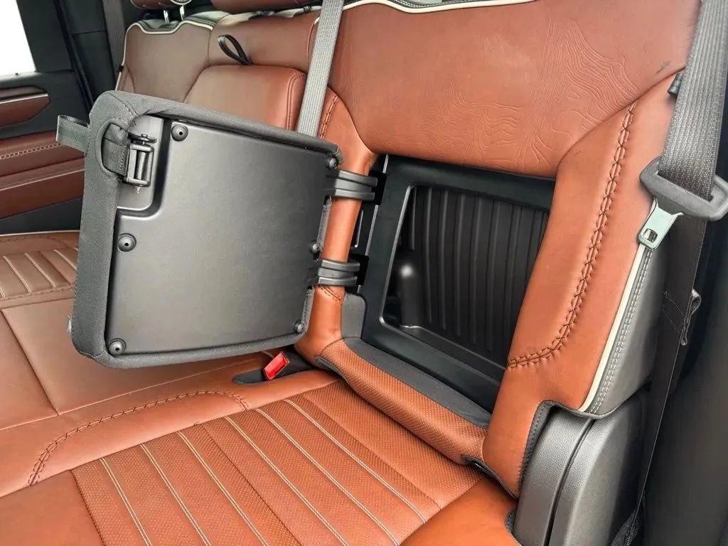 New 2026 GMC Sierra 3500 Denali Ultimate image 13