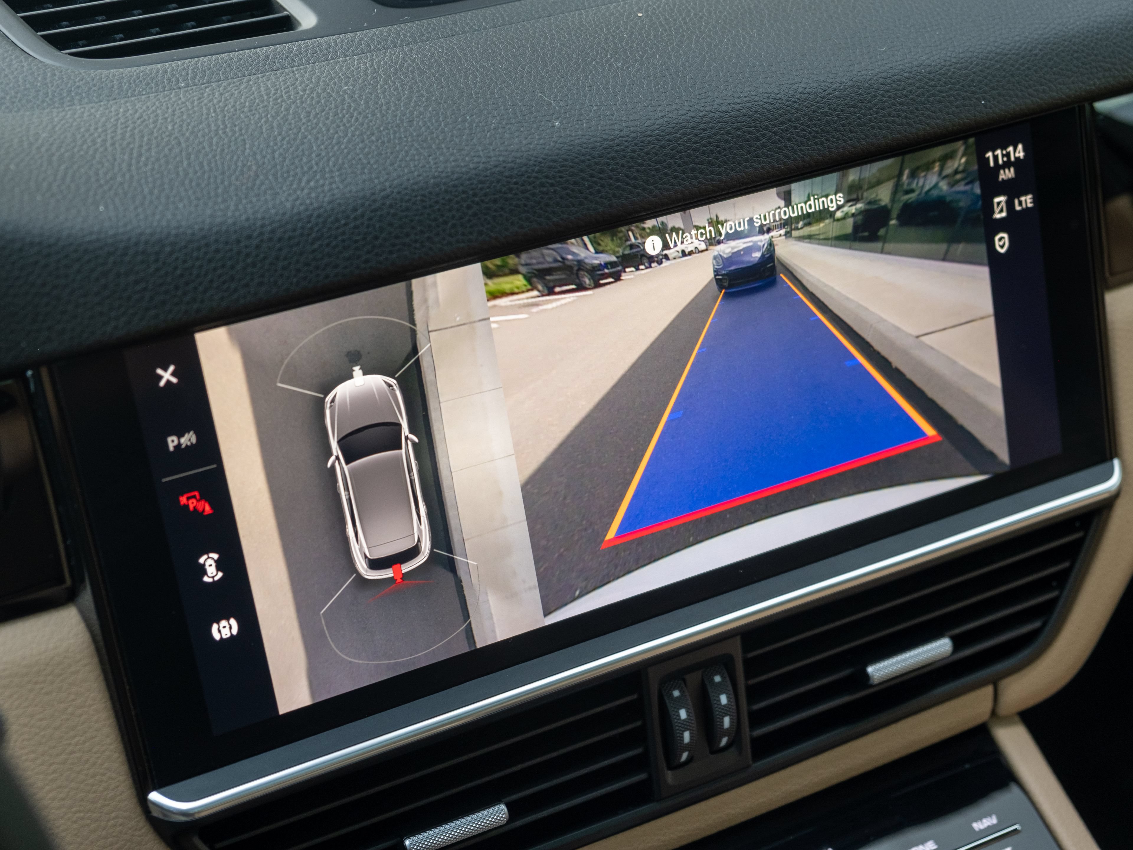 Certified 2023 Porsche Cayenne AWD/4WD image 30